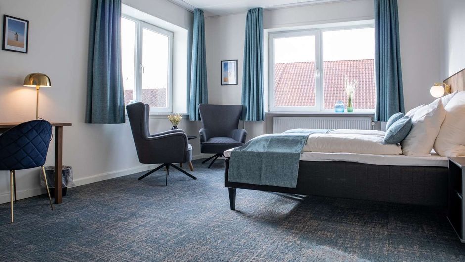 Phonix Hotel Room