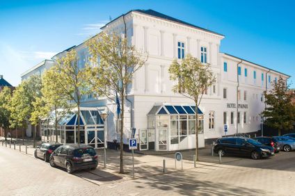 Phonix Hotel