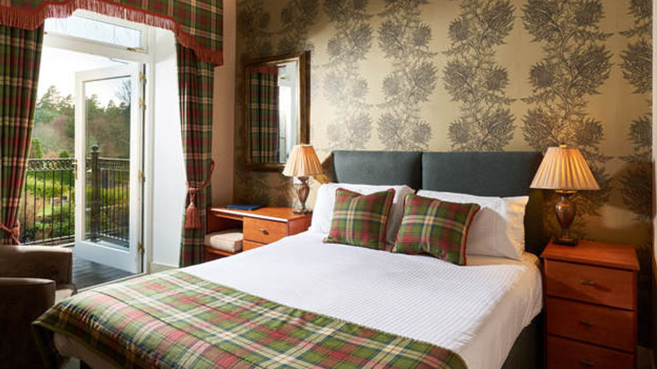 Loch Kinord Hotel Room
