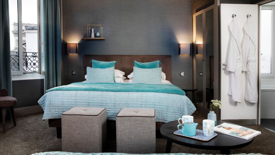 Hotel Plaza Etoile Room