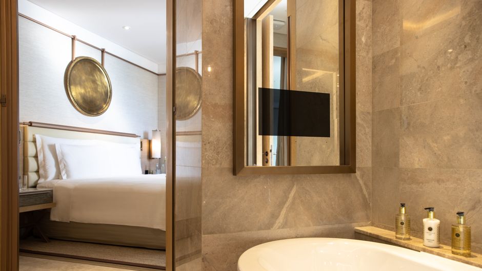 Jumeirah Muscat Bay Room