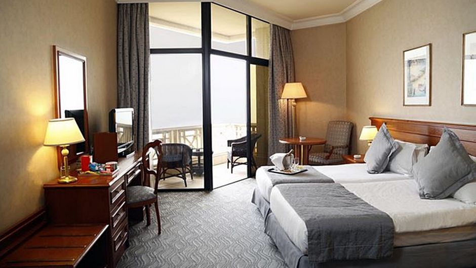 Bayview Hotel Suite