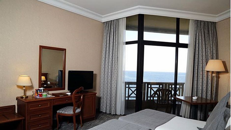 Bayview Hotel Room