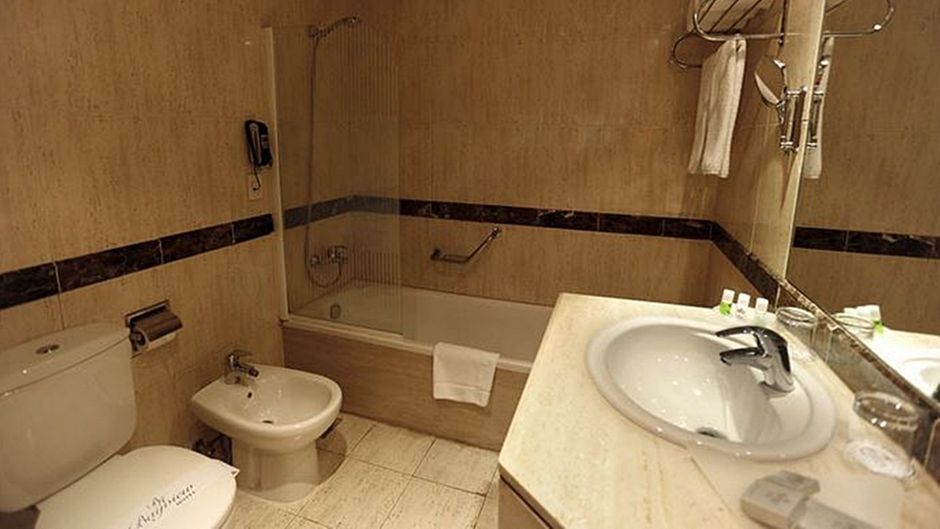Bayview Hotel Room