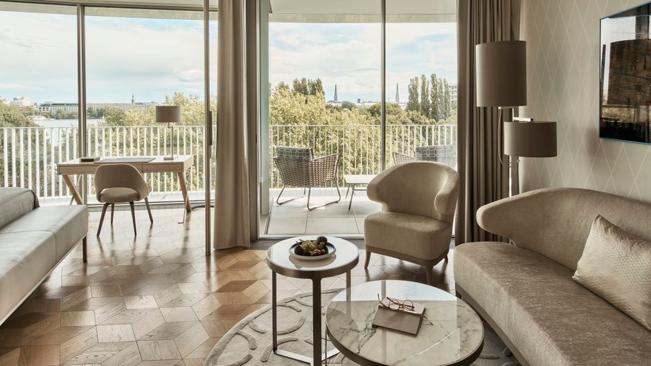 The Fontenay Other