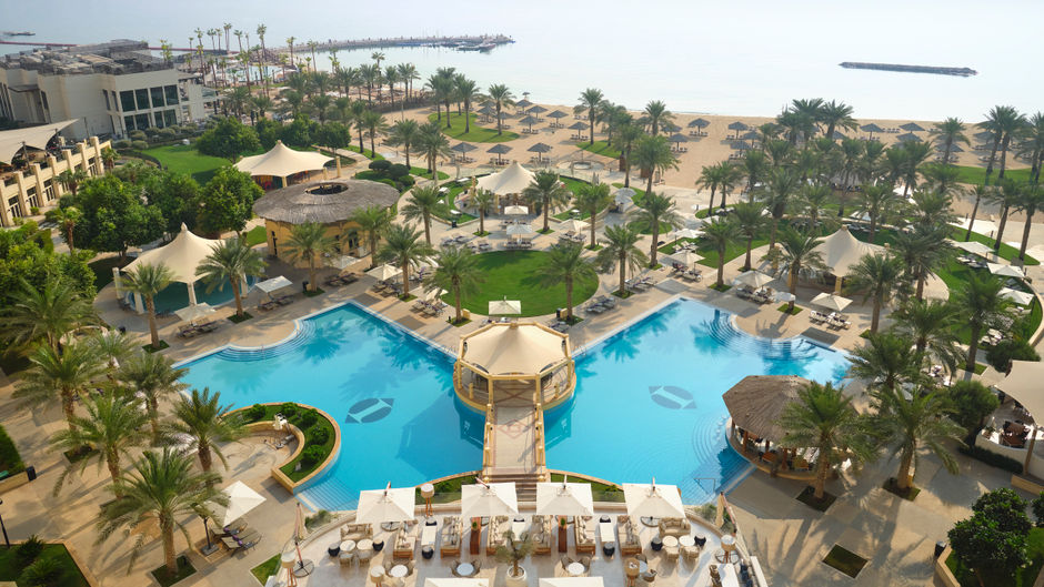 InterContinental Doha Beach & Spa Exterior