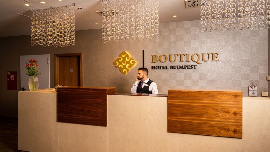 Charm Hotel Budapest Lobby