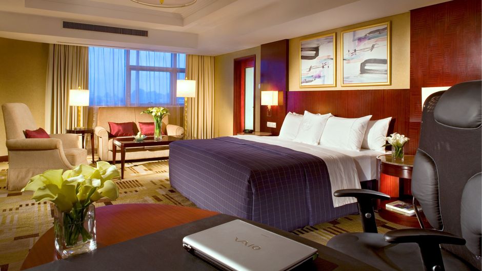 Sheraton Guiyang Hotel Room