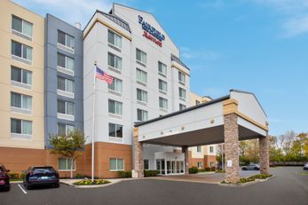 Fairfield Inn & Suites Lexington North