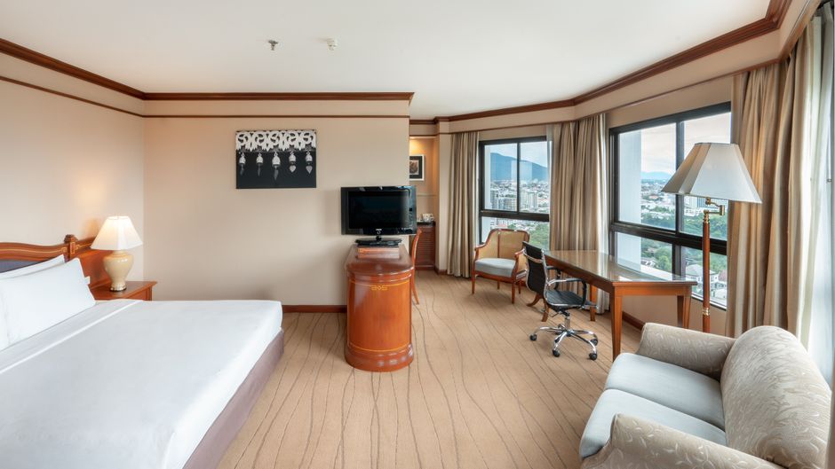 Centara Riverside Hotel Chiang Mai Suite