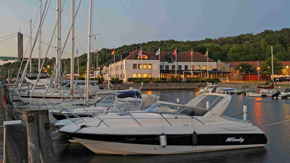 Dockyard Hotel Exterior