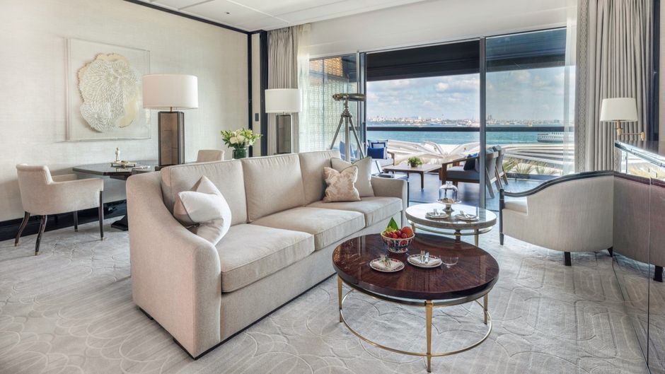 The Peninsula Istanbul Room
