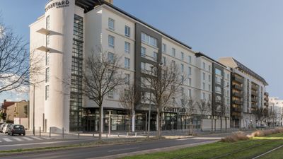 Courtyard Colombes