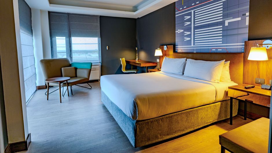 Courtyard Santiago Airport Room