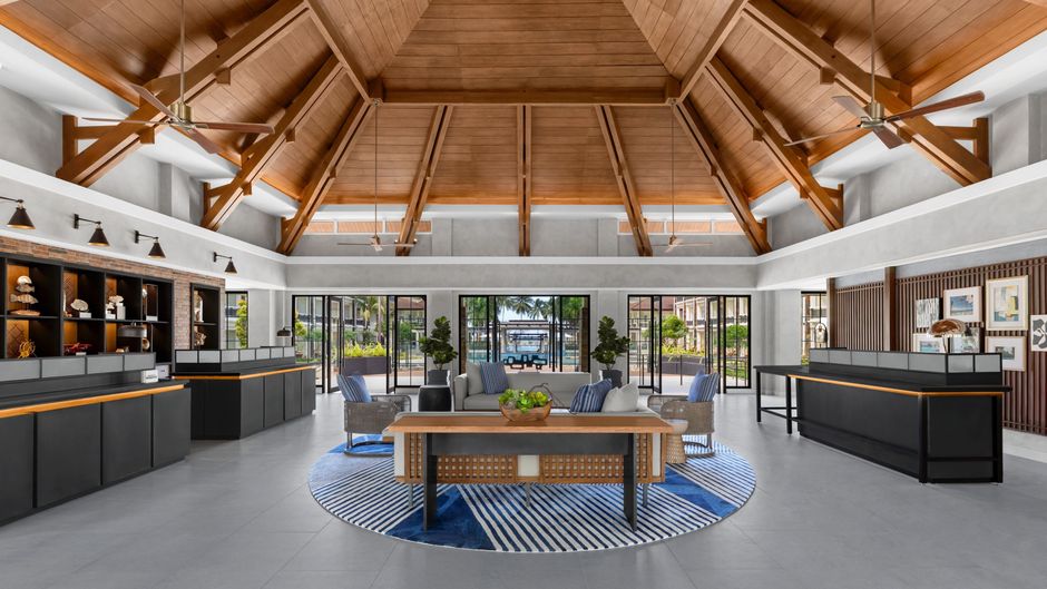 Four Points by Sheraton Lobby