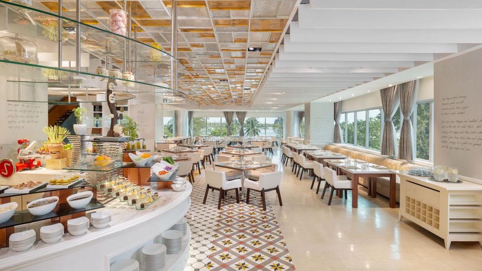 Le Meridien  Saigon Restaurant