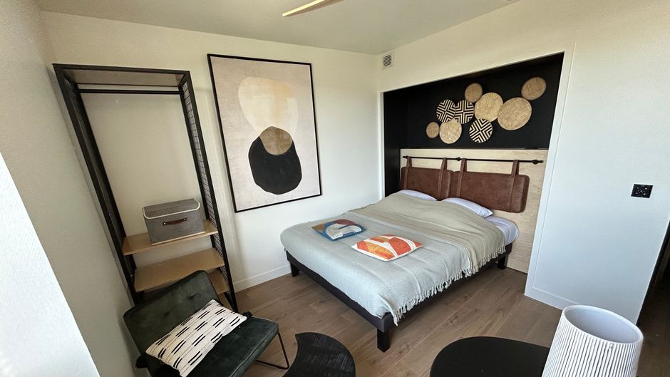 Cowool Toulouse Room