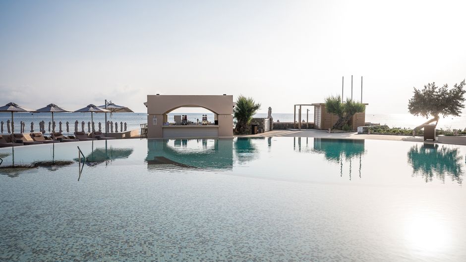 Creta Maris Beach Resort Pool