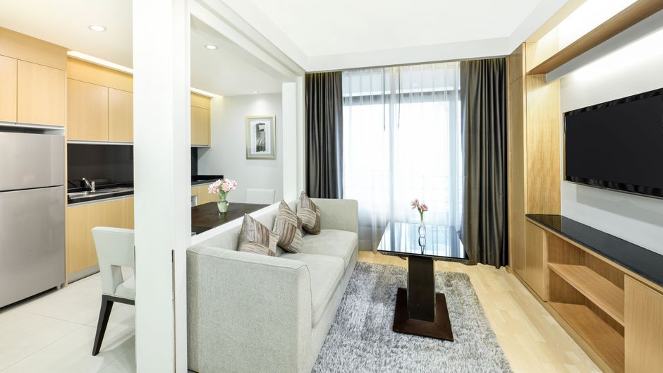 Centre Point Hotel Chidlon Room