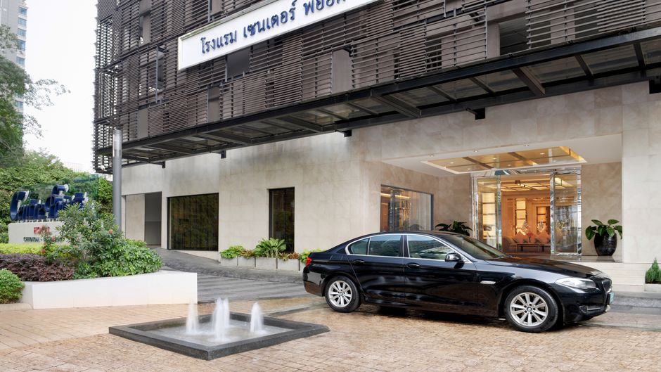 Centre Point Hotel Chidlon Exterior