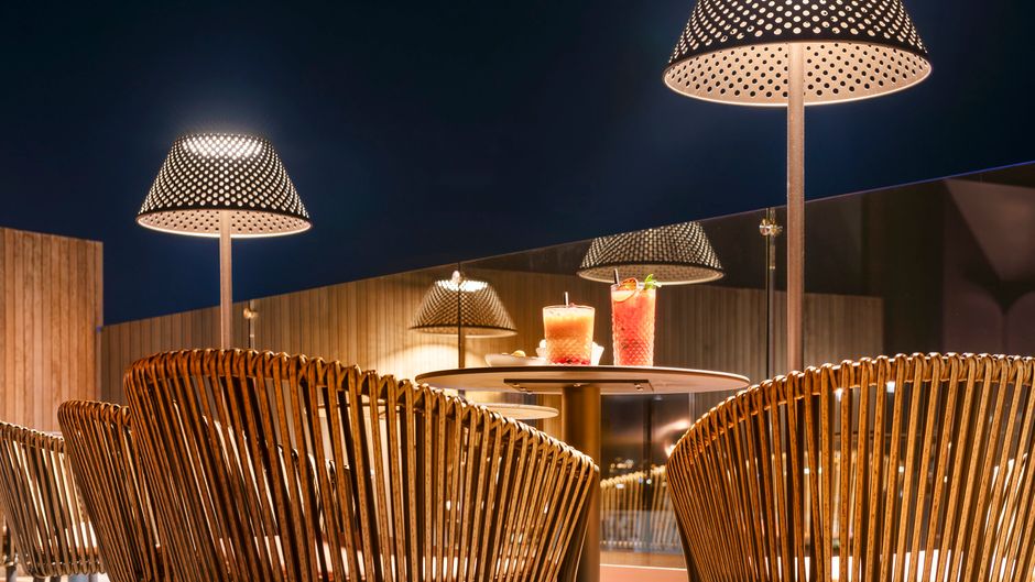Hotel Pere IV Exterior