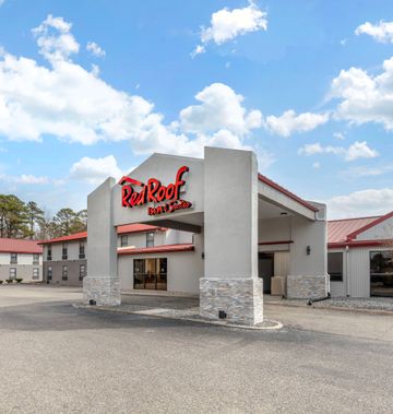 Red Roof Inn & Suites Newport News