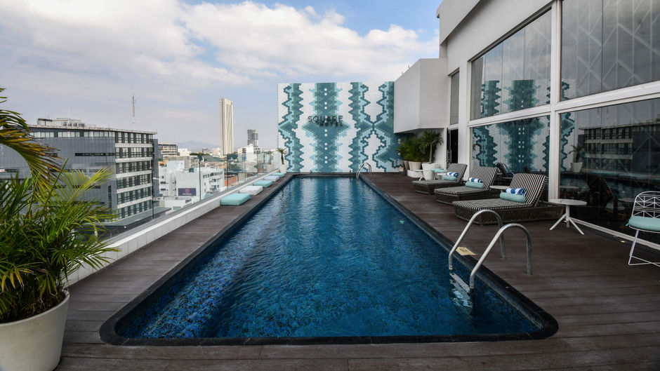 Square Small Luxury Hotel Recreation