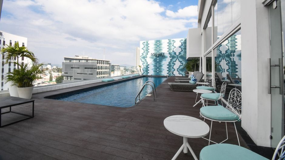 Square Small Luxury Hotel Recreation