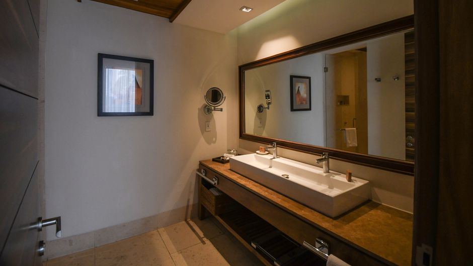 Square Small Luxury Hotel Room