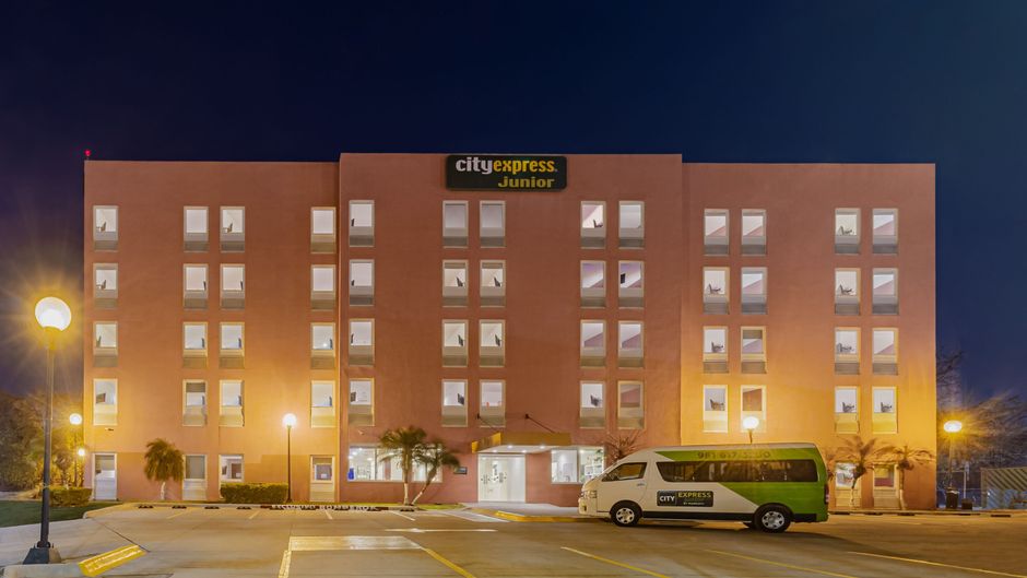 City Express Junior by Marriott Exterior