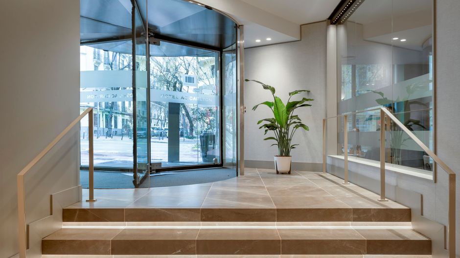 AC Carlton Hotel Exterior