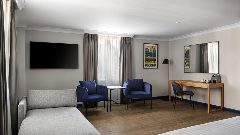 Edinburgh Marriott Holyrood Hotel Suite