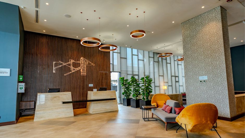 Courtyard Santiago Airport Lobby