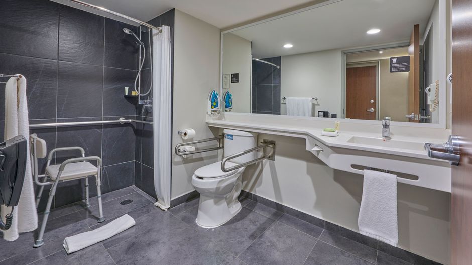 City Express Plus by Marriott Room