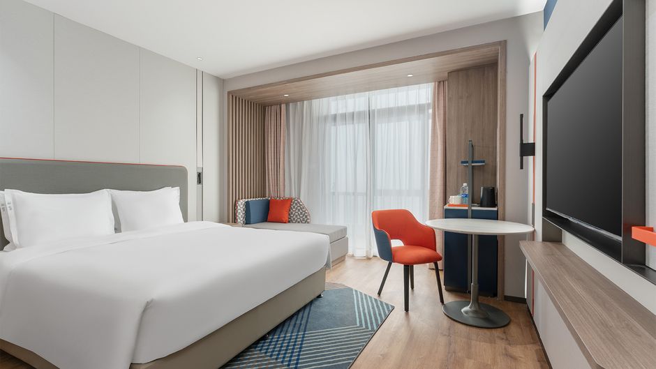 Holiday Inn Express Jimei New Town Room