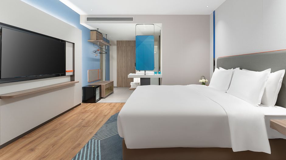 Holiday Inn Express Jimei New Town Room