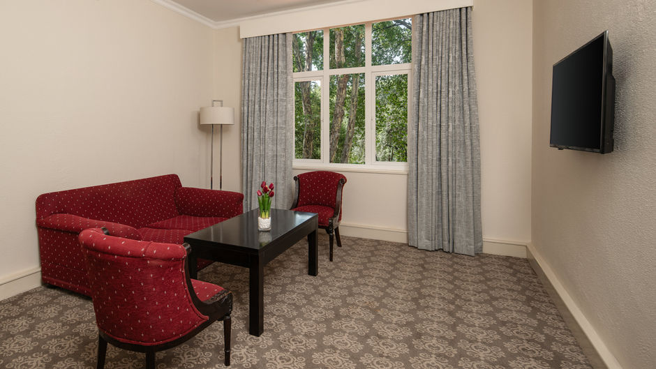 Holiday Inn Johannesburg Sunnyside Park Suite
