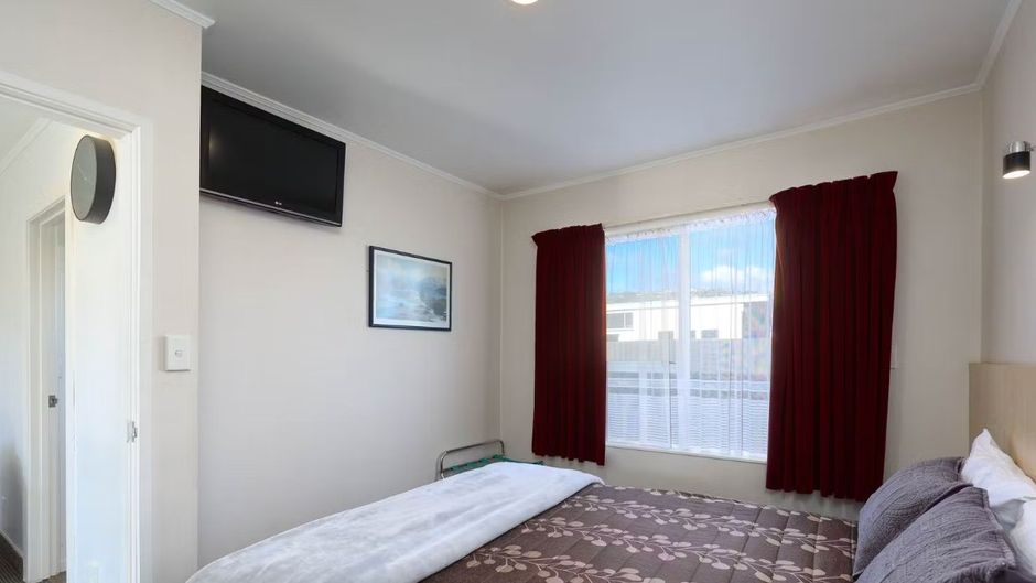 ASURE Fountain Resort Motel Room