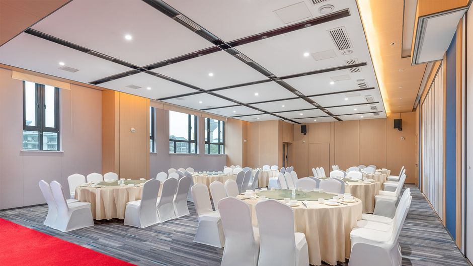 Holiday Inn Exp Yuhua Meeting