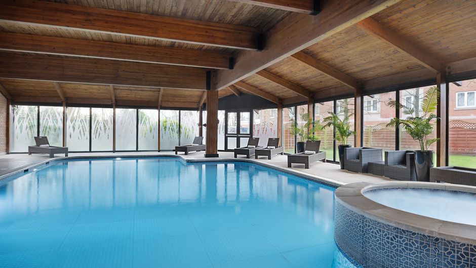 Delta by Marriott Preston Pool