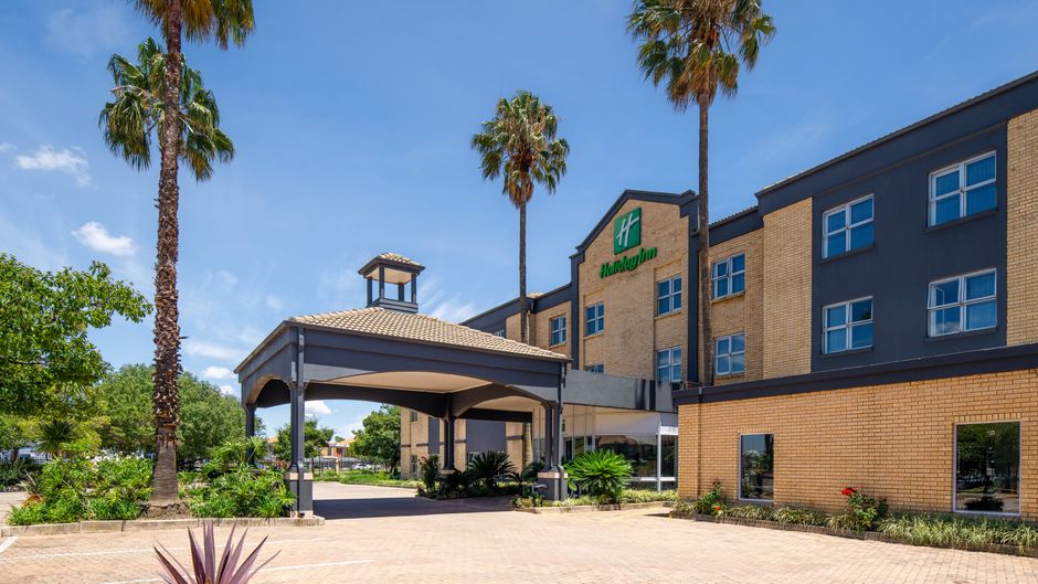 Holiday Inn Johannesburg Airport Exterior