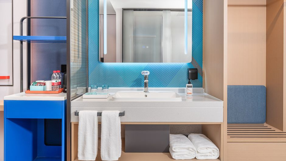 Holiday Inn Exp Yuhua Room