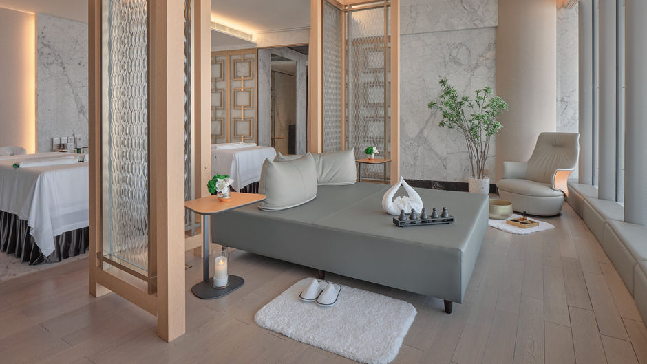 J Hotel Shanghai Tower Spa