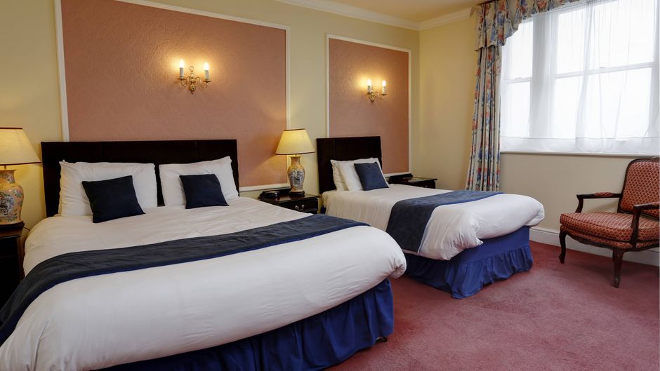 Royal Victoria Hotel Room