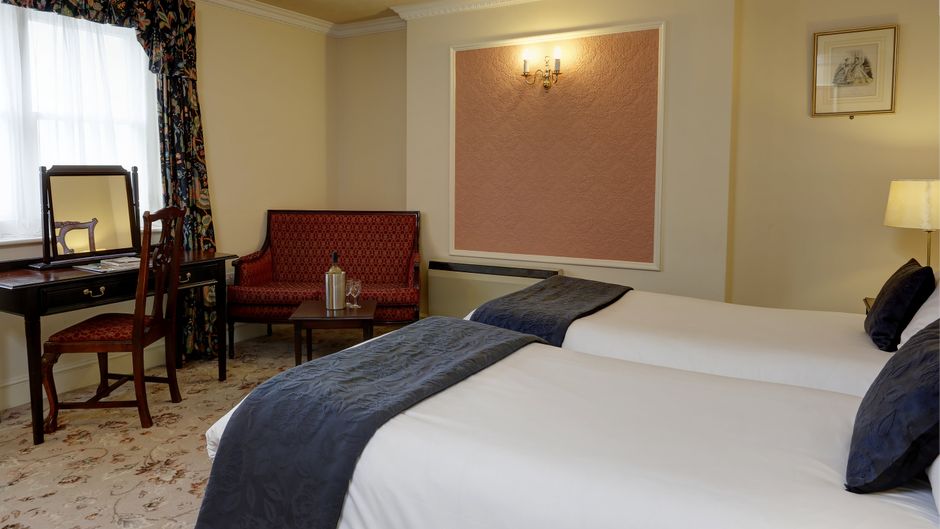Royal Victoria Hotel Room