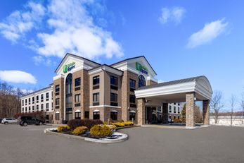 Holiday Inn Express Grove City