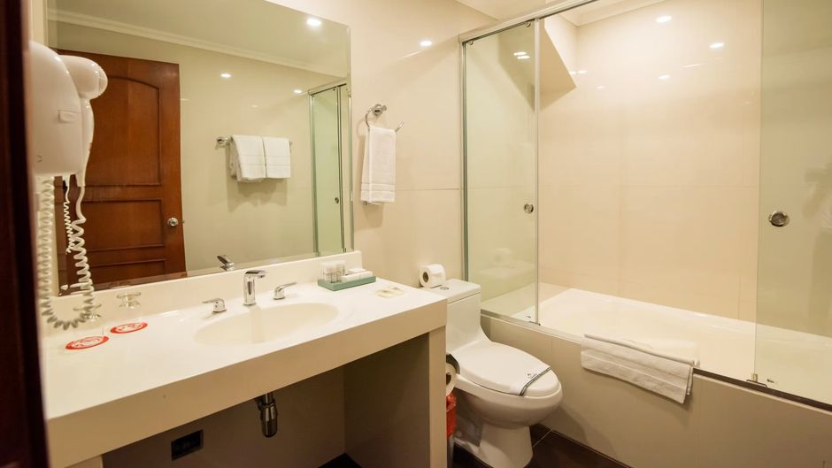 El Polo Aparthotel Room