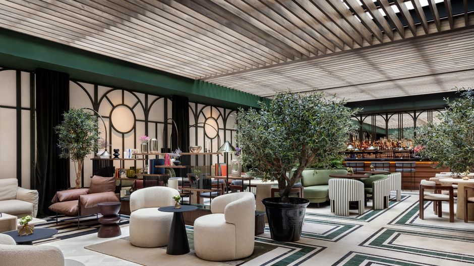 TOTEM Madrid Lobby