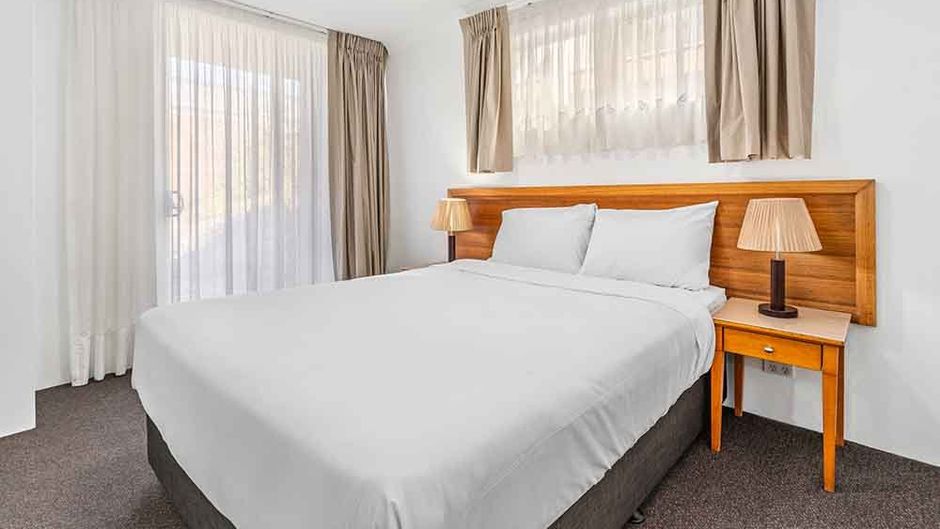 APX Apartments Parramatta Room
