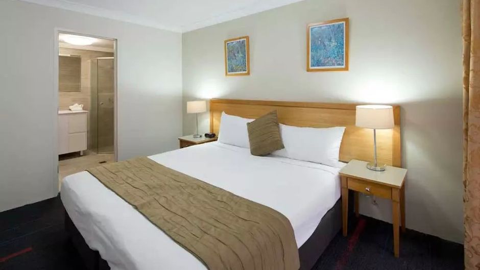 APX Apartments Parramatta Room
